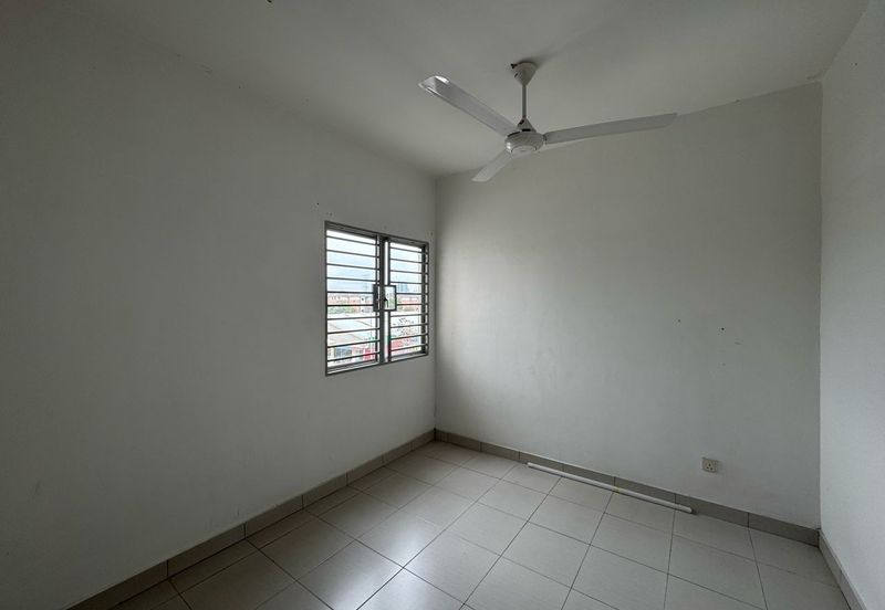 Pangsapuri Akasia, Bandar Botanic