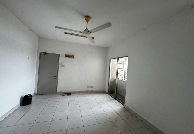 Pangsapuri Akasia, Bandar Botanic