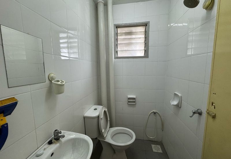 Pangsapuri Akasia, Bandar Botanic