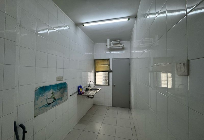 Pangsapuri Akasia, Bandar Botanic