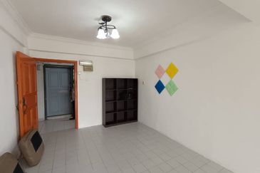 Cheras Perdana Apartment Block D, E