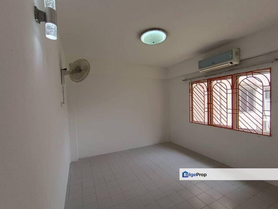 For  Sale Cheras Perdana Apartment Partially furnished renovated lowest floor, Selangor, Cheras