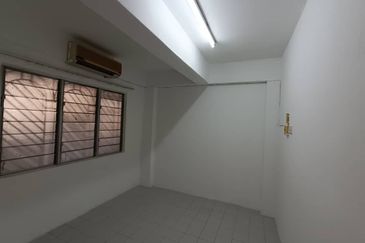 Cheras Perdana Apartment Block D, E