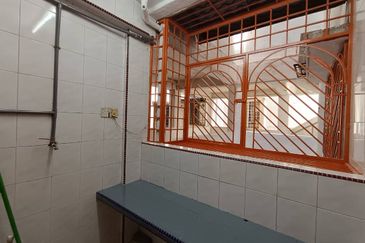 Cheras Perdana Apartment Block D, E