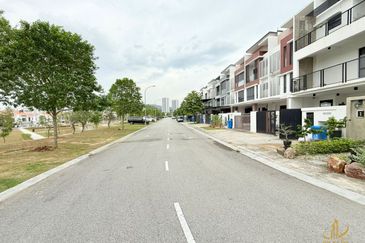 Zeyheri, Setia Utama 2