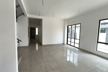 Elmeri (Dillenia Series), Setia Alam