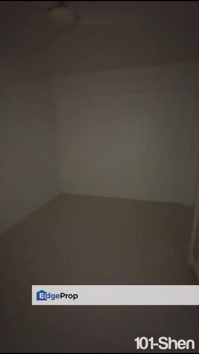 For sale perdana villa apartment, klang biggest unit partially furnished , Selangor, Klang