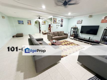 For sale Bandar Bukit Tinggi 2 Double Storey fully renovated & extended partially furnished, Selangor, Klang