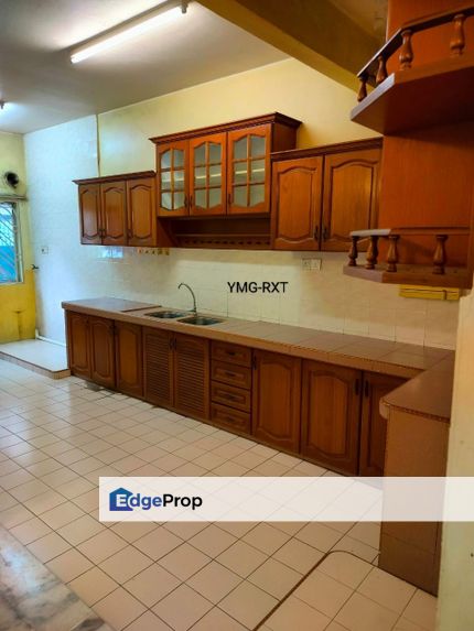 For rent Hulubalang Taman Sentosa Klang  double storey partially furnished, Selangor, Klang