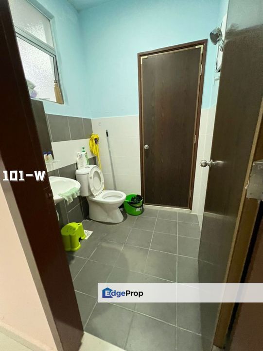 For sale meranti hillpark, puncak alam double storey extended renovated fully furnished , Selangor, Sekinchan