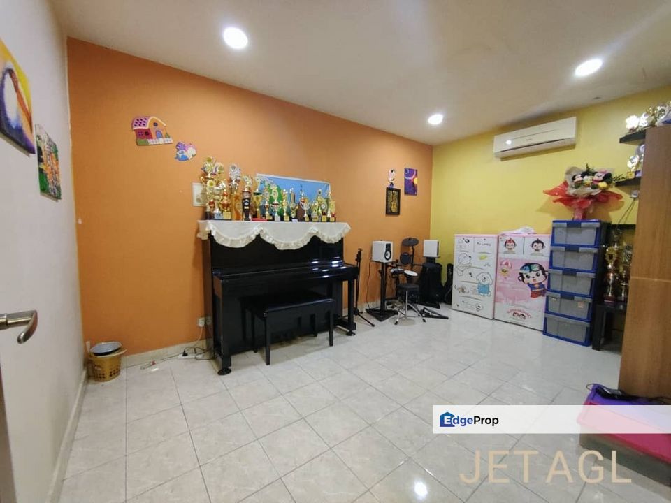 For sale bandar parklands, klang double storey kitchen extended , Selangor, Klang