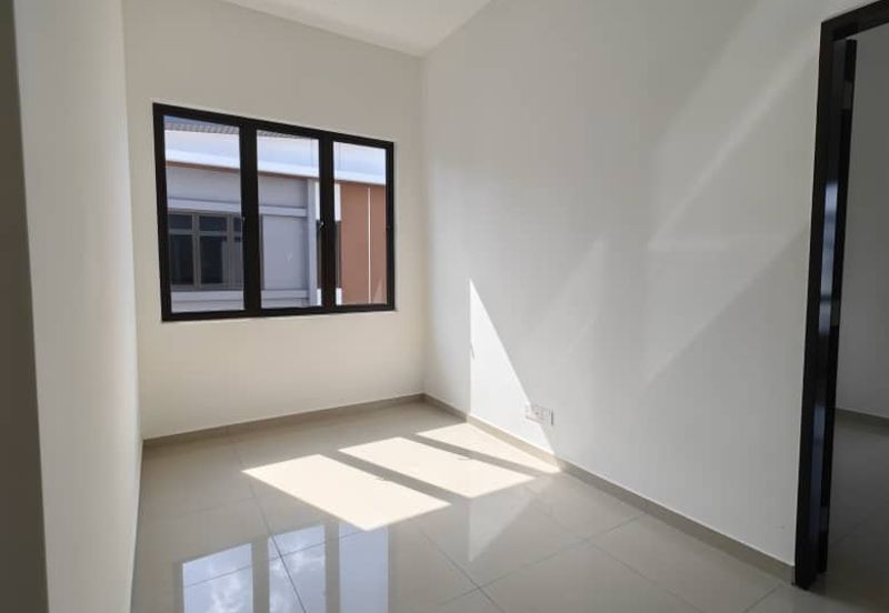 Canary Garden @Bandar Bestari