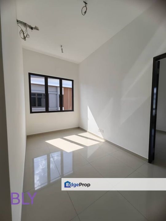 For sale canary garden @ bandar bestari, klang semi d brand new, Selangor, Klang