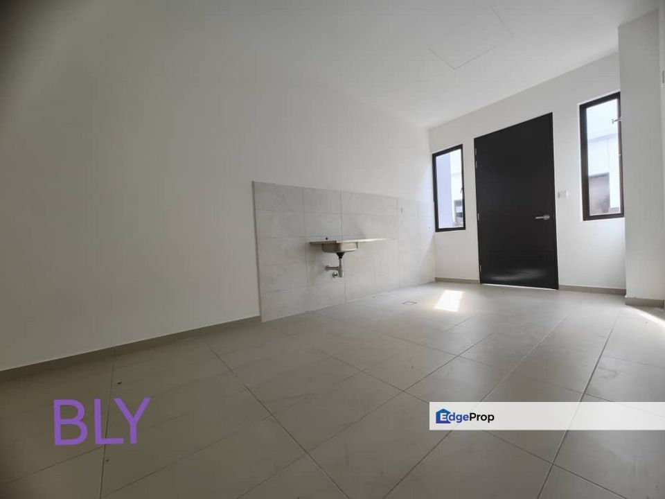 For sale canary garden @ bandar bestari, klang semi d brand new, Selangor, Klang