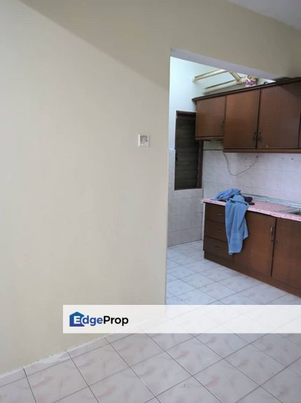 For rent villa sentosa, klang apartment newly painted kitchen cabinet, Selangor, Klang