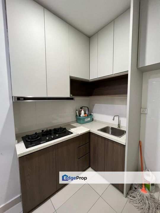 For sale the parque residence @ eco santuary condominium partially furnished nearby tenby school, Selangor, Telok Panglima Garang