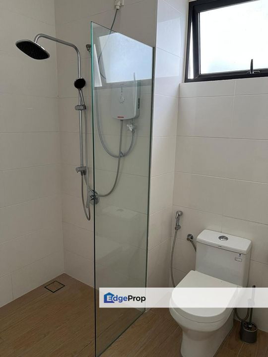 For sale the parque residence @ eco santuary condominium partially furnished nearby tenby school, Selangor, Telok Panglima Garang