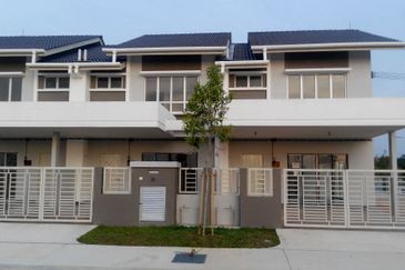 Saron @Bandar Bukit Raja