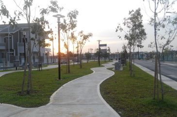 Saron @Bandar Bukit Raja