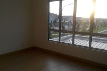 Saron @Bandar Bukit Raja