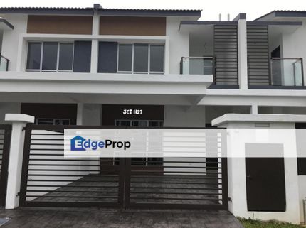 For sale Dengkil Sepang @ Taman Ruby double storey extended partially furnished, Selangor, Sepang