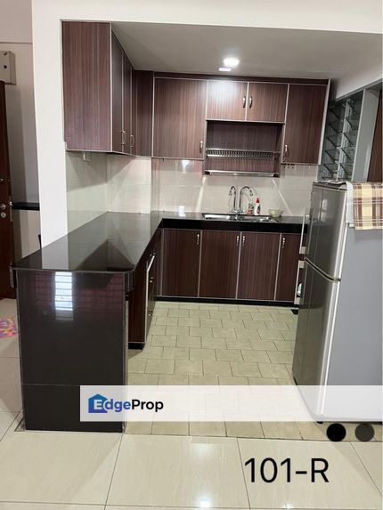 For rent lagoon suites kota kemuning condominium shah alam fully furnished, Selangor, Kota Kemuning