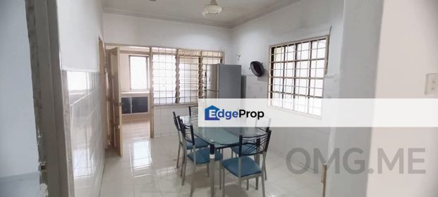 For sale Taman Bayu Perdana, Klang Double Storey Endlot kitchen extended, Selangor, Klang