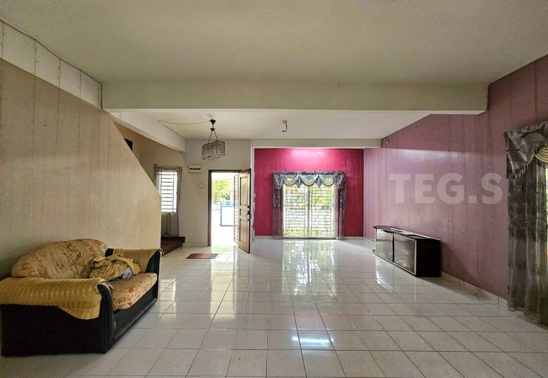 Jalan Anggerik Tania