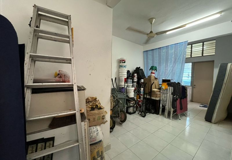 Jalan Makyong, Bandar Bukit Raja