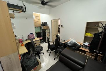 Jalan Makyong, Bandar Bukit Raja