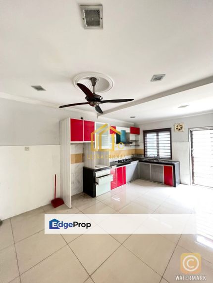 For rent bandar bukit raja klang 1.5 storey house kitchen cabinet, Selangor, Klang