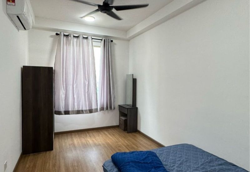 The Tresor @ Gravit 8 *