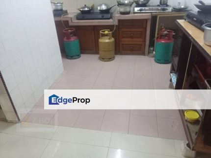 For rent taman mewah baru klang double storey renovated kitchen cabinet, Selangor, Klang