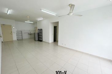 Seri Baiduri Apartments @ Setia Alam