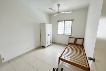 Seri Baiduri Apartments @ Setia Alam