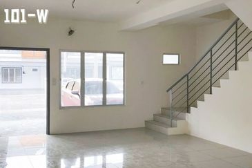 Persiaran Puncak Alam 1 