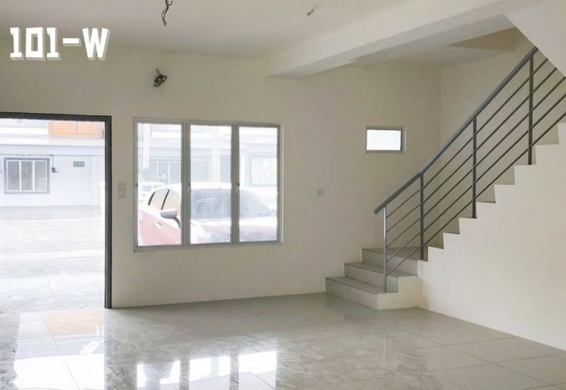 Persiaran Puncak Alam 1 