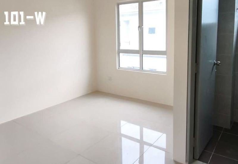 Persiaran Puncak Alam 1 