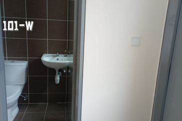 Persiaran Puncak Alam 1 