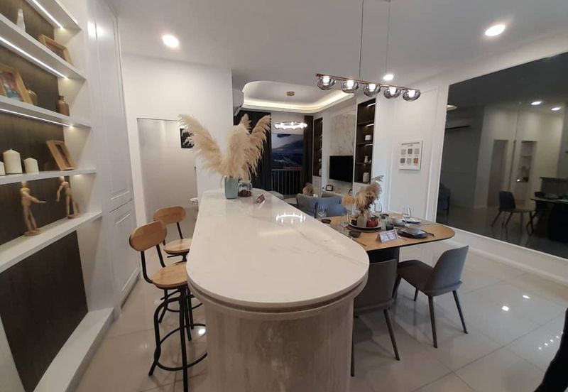 Gravit8 @ Klang South