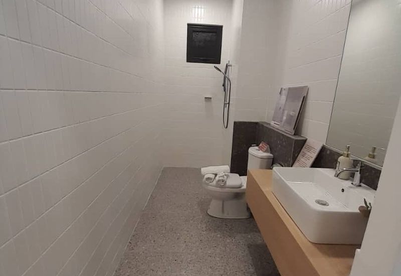 Gravit8 @ Klang South