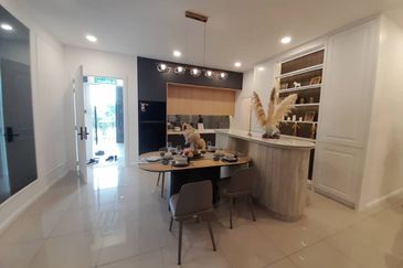 Gravit8 @ Klang South