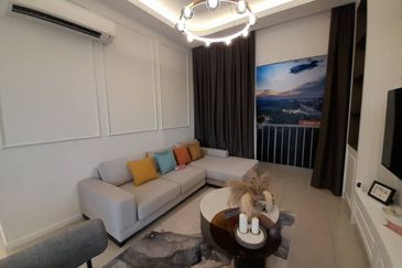 Gravit8 @ Klang South