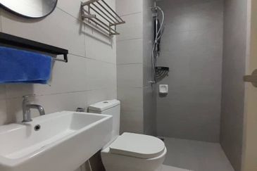 Gravit8 @ Klang South