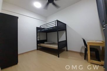 Gravit8 @ Klang South