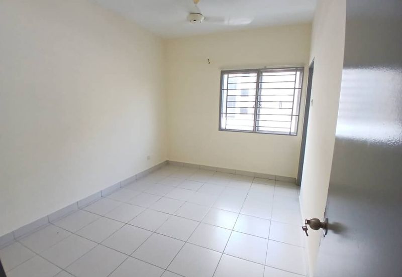 Pangsapuri Akasia, Bandar Botanic