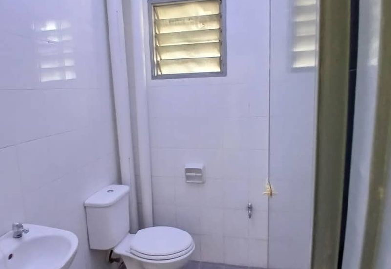 Pangsapuri Akasia, Bandar Botanic