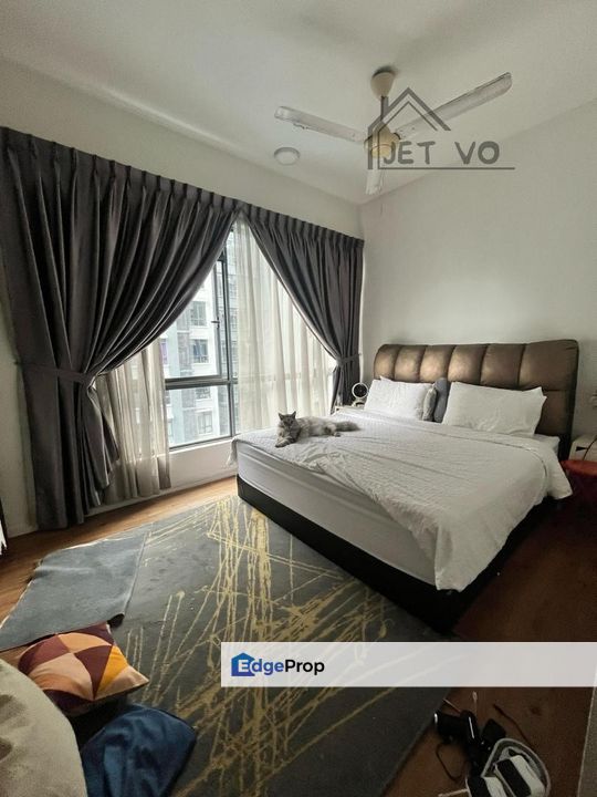 For sale utropolis Suite Glenmarie Shah Alam condominium partially furnished, Selangor, Shah Alam