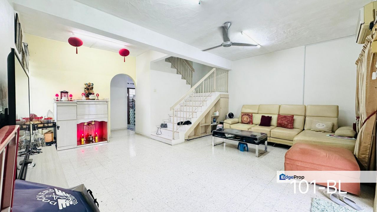 For Sale Taman Chi Liung Klang Double Storey Endlot partially furnished ...