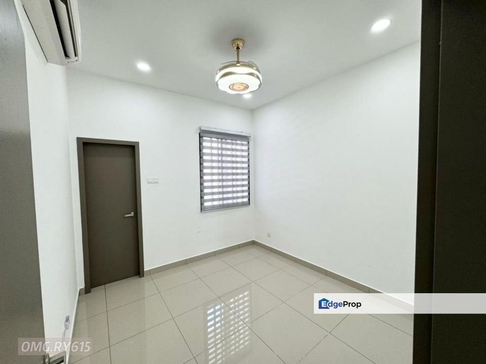 For sale Amverton links Klang Taman Sejati Klang Double storey endlot renovated & extended partially furnished, Selangor, Klang